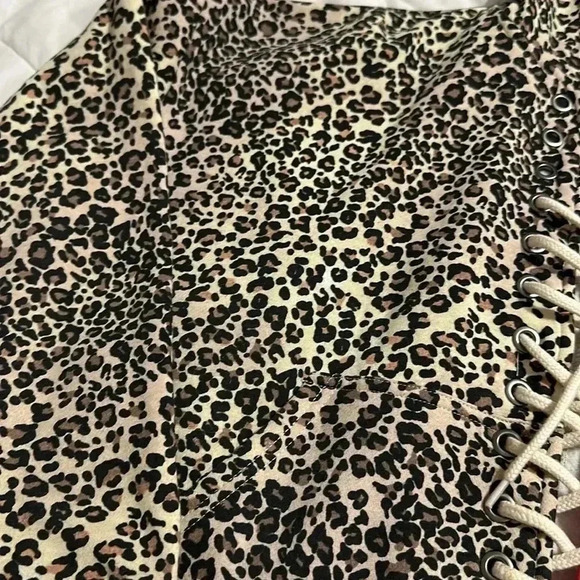 Urban Outfitters Tegan half Hoodie Lace-up  Sweatshirt  size XS oversized - Picture 3 of 5